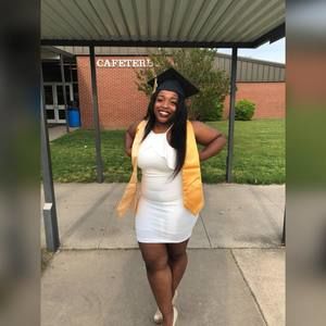 Meet your Posher, Shania